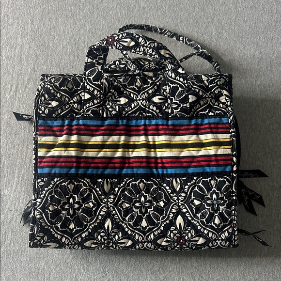 Vera Bradley Handbags - Vera Bradley Barcelona Retired Quilted Hanging Travel Organizer